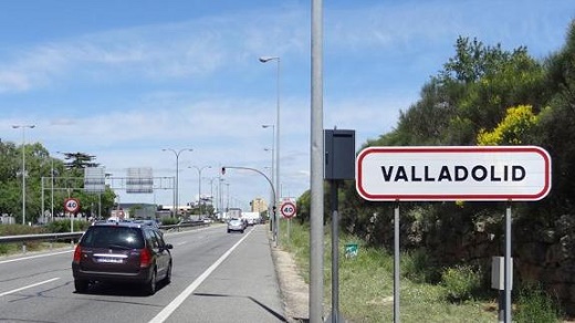 Acceso a la capital vallisoletana desde Laguna de Duero. / EL NORTE