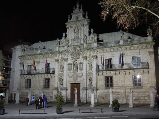 Fachada de la Universidad de Valladolid