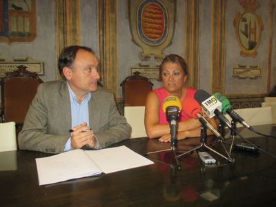 Antonio Andrés Laso, secretario de la Delegación del Gobierno en Castilla y León y Teresa Lopez, alcaldesa de Medina del Campo