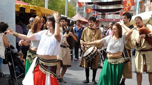 Bailarines en la Semana Renacentista de Medina del Campo. / Fran Jiménez