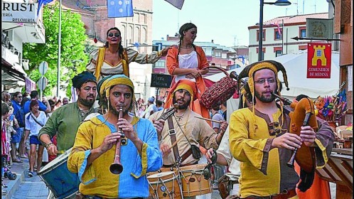 Medina se engalana para celebrar su Feria Renacentista.ORTEGA. Medina del Campo