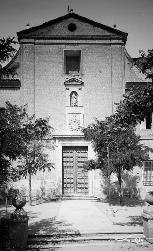 Portada del Hospital de la Purísima Concepción y San Diego de Alcalá o de Simón Ruiz de Medina del Campo