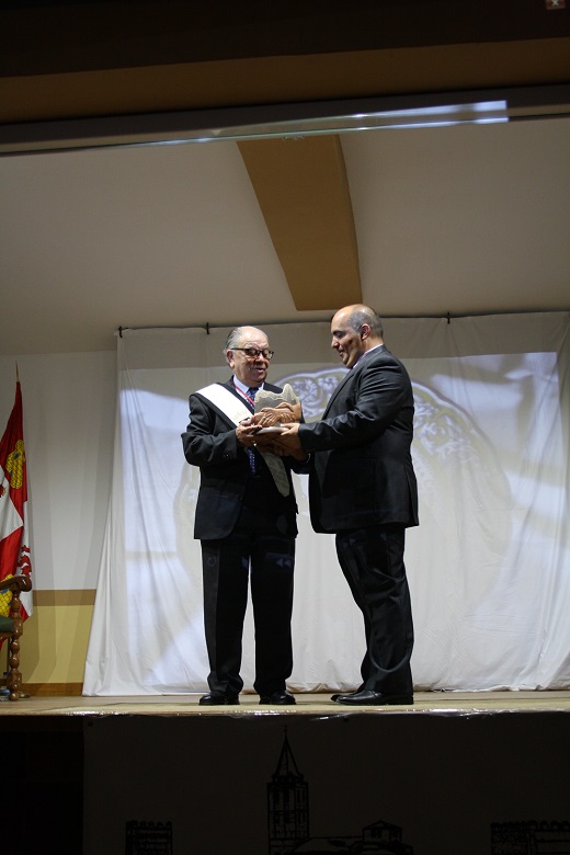 Entrega de Premios "Amigo de Madrigal 206".