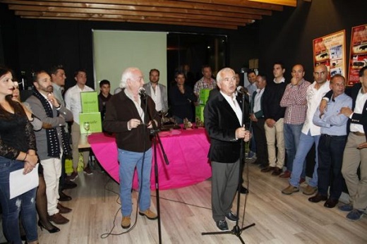 Luis Gómez recibió la escultura de “Triunfador” del Premio Nacional de Cortes de Novillos