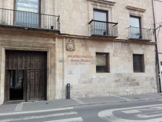 Biblioteca Pública Municipal "Gerardo Moralejsa". "Casa de la Cultura" de Medina del Campo