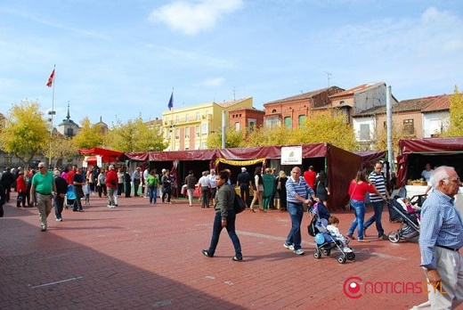 Feria Productos de la Tierra de Medina del Campo. La Plaza Mayor de Medina es el escenario de las Ferias.