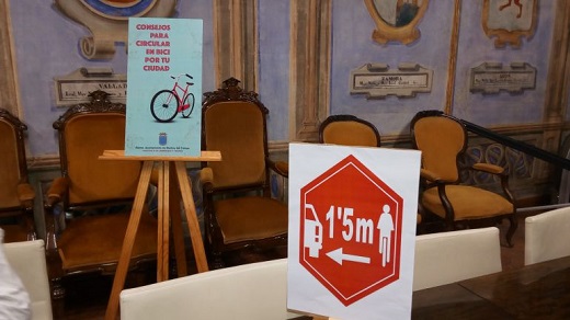 Material de la campaña sobre el uso de la bicicleta / Cadena SER