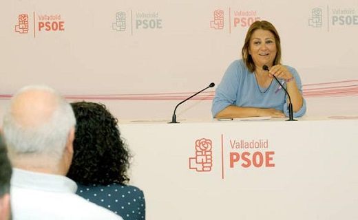 Teresa López, en la presentación de su candidatura como secretaria general del PSOE de Valladolid. / RICARDO OTAZO