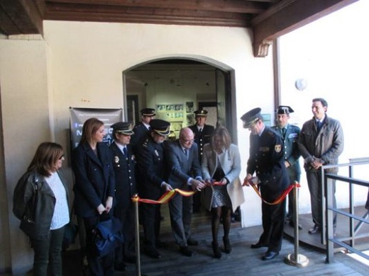 La Sala Luis Vélez acoge la exposición “115 años de Policía Nacional en Medina del Campo”