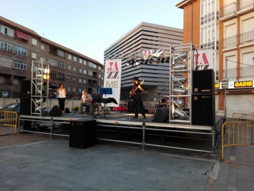 La Plaza de Segovia se llenará de música esta tarde con la actuación de “End of Time Quartet”