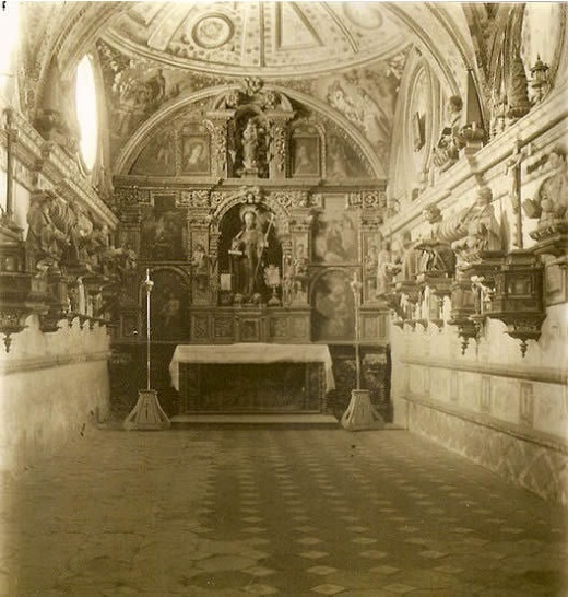 Relicario del antiguo colegio de Jesuitas (hoy iglesia de Parroquial de Santiago Apóstol). Primera década del siglo XX.