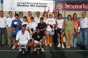 Todos los premiados junto a las autoridades y responsables del torneo. / FRAN JIMÉNEZ