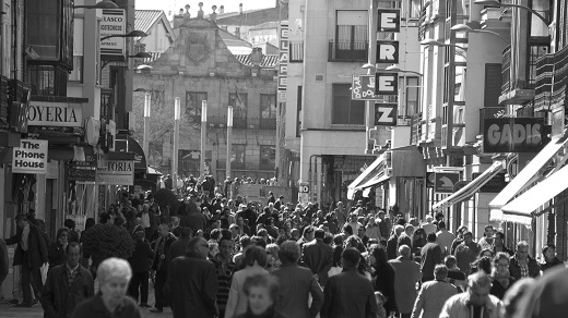 El comercio abierto todos los domingos en Medina del Campo El comercio abierto todos los domingos en Medina del Campo