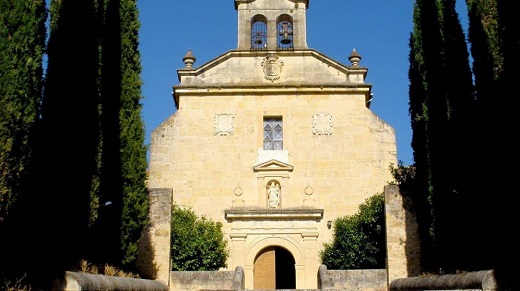 Fachada principal del convento de los Carmelitas Descalzos de Segovia.