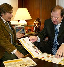 Miguel de la Quadra Salcedo, y el presidente de la Junta de Castilla y León, Juan Vicente Herrera Miguel de la Quadra Salcedo, y el presidente de la Junta de Castilla y León, Juan Vicente Herrera