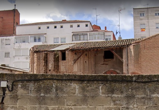 Monasterio de San Saturnino visto desde la calle Mostenses de Medina del Campo