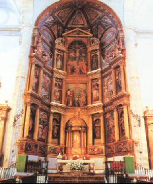 Retablo central de la iglesia parroquial de los Santos Juanes de Nava del Rey