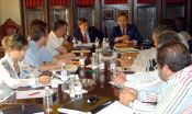Los representantes de Protección Civil, en un momento de la reunión celebrada ayer. 