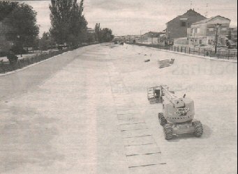 Vista actual del proyecto desde el puente de Zurradores y las vías del tren