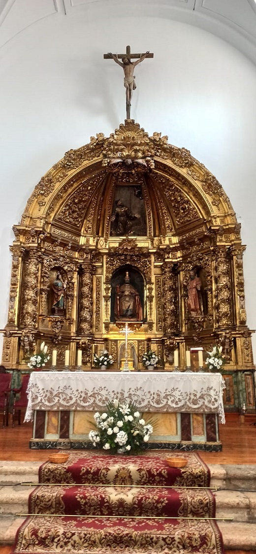 Retablo de la Iglesia de San Pedro Serrada.