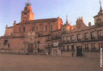 Exterior de la iglesia Colegiata de San Antolín