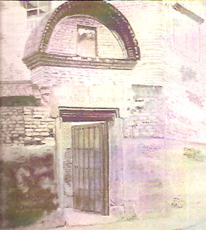 Antigua puerta de Canónigos antes de su desaparición