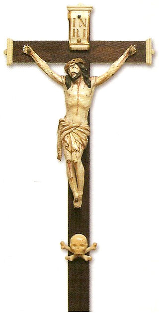 Crucifijo hispano-filipino. Annimo chino. Filipinas. Primera mitad del s. XVIII. Marfil. Palo Santo. Cristo 20x12x3 cm. (Cruz: 35x16,5x1,5 cm) Conento de Santa Clara. MM Clarisas. Medina del Campo