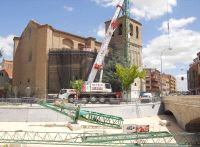 Obras en la fachada de la iglesia de San Miguel. / F .J. 