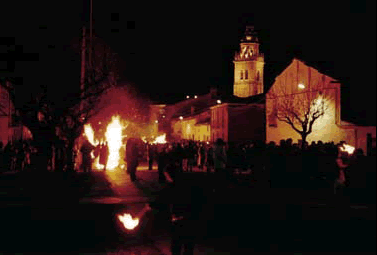 Fiesta en honor a la Virgen de los Pegotes. Nava del Rey.