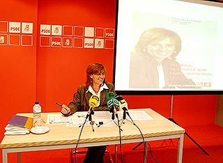 La portavoz socialista Ana Vázquez. Iván Lozano