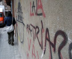 Pintada en una calle de Medina del Campo. / F. JIMNEZ 