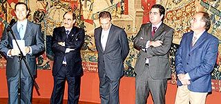 Presentacin de la exposicin con el gran tapiz sobre 'La guerra de Troya'. I. Lozano