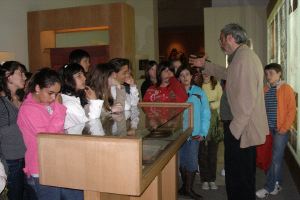 Estudiantes de las Jesuitinas, en el Museo de las Ferias. / P. G.