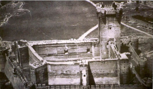 Vista aérea posterior del Castillo de la Mota. 1936