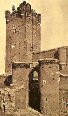 Cuerpo de entrada y torre del homenaje del Castillo de la Mota. Jean Laurent, 1877