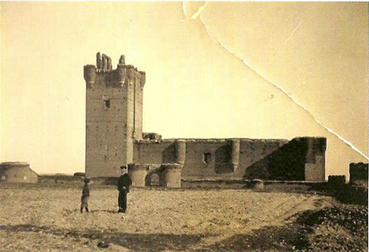 Vista general del Castillo de la Mota .Honorio Romás, 1903-1904