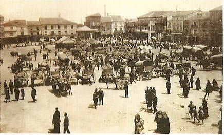 Día de mercado en la Plaza Mayor, Década de 1920