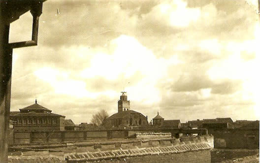 La Colegiata de San Antolín desde la Casa de los Espiau en la calle de San Martín. Dédaca de 1950 