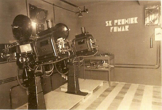 Cámaras cinematográficas del Cinema Coliseo. Amalio Gombáu. 1933