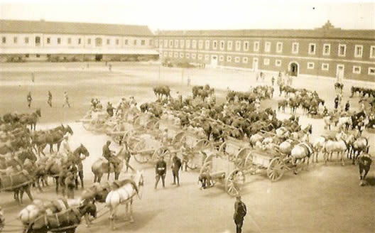 Cuartel Marqués de la Ensenada. Patio de armas. 30 de mayo de 1926