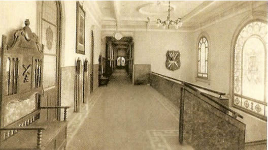 Cuartel Marqués de la Ensenada. Vestíbulo de despachos. F. Mesas, década de 1940
