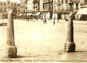 "Rollos feriales" de granito, testigos de las antiguas ferias. Luis Saus, 1918-1919.