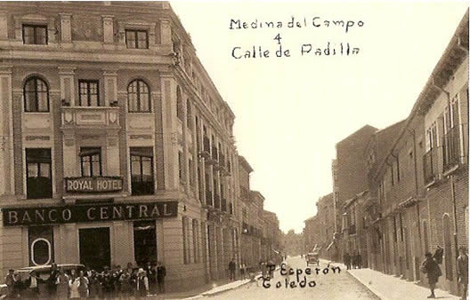 Los entonces Banco Central y "Royal Hotel" en la entrada de la calle de Padilla. P. Esperón, h.1929