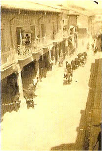 Desencierro en la calle de Gamazo. H.1900