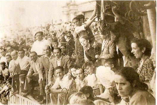 Las talanqueras del Ayuntamiento. H.1940