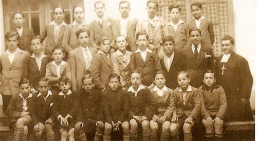 Fotografía de fin de curso en el colegio de San Rafael de Hermanos Maristas. 1929-1930