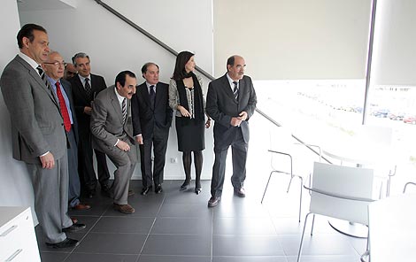 Un momento de la inauguración del Vivero de Empresas en Medina del campo. | Ical