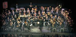 Banda de la escuela municipal de música de Medina del Campo durante el concierto./ FOTOS FRAN JIMÉNEZ 