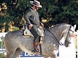 El jinete vallisoletano Isidoro Pérez, montando a Yago. / S.D.G.