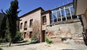 Patio del Ayuntamiento que será reconstruido. :: FRAN JIMÉNEZ